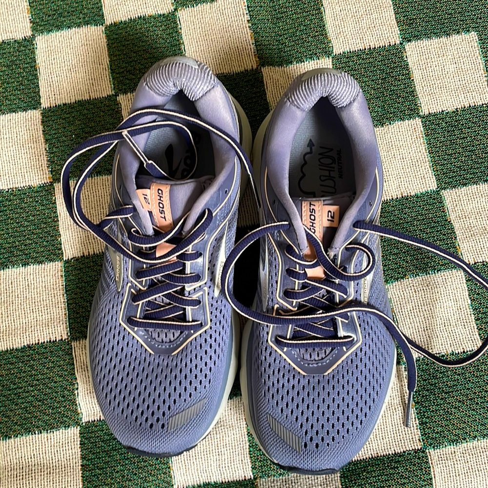 Brooks Ghost 12